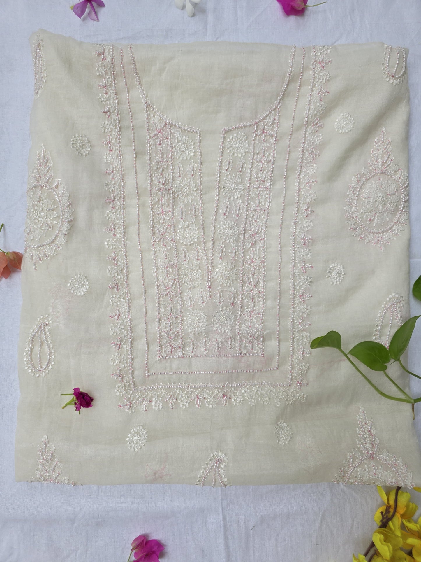 MOONLIGHT- MUL CHANDERI Off White with Colorful Cut Dana