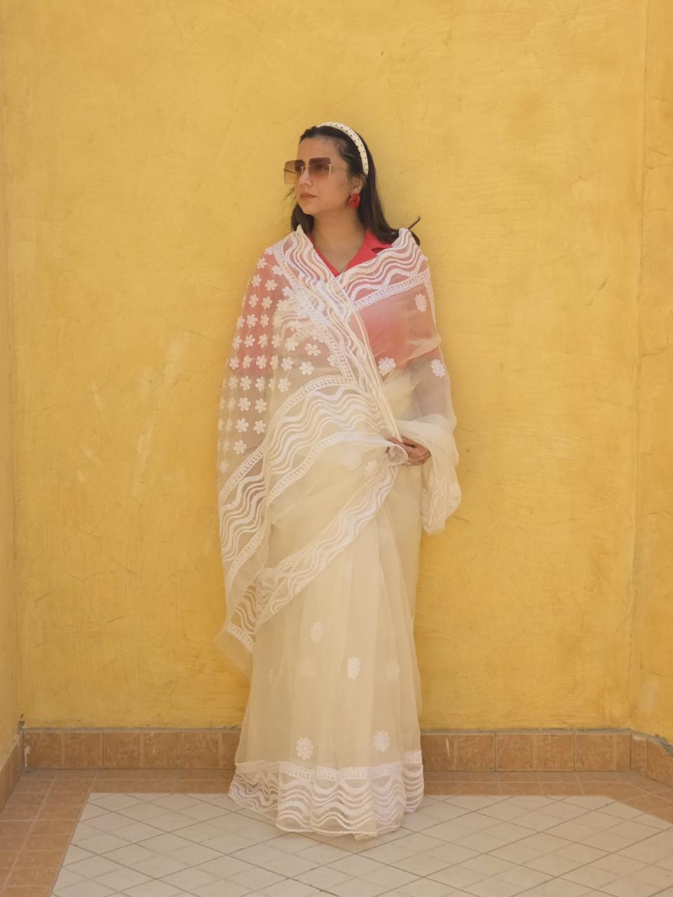 Noor‑e‑Safaid – Hand‑Embroidered White Organza Chikankari Saree